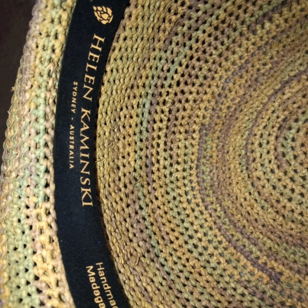 🌺unique gorgeous hat🌺 - Picture 5 of 10